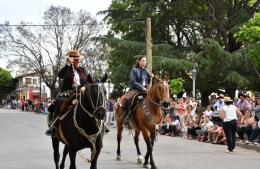 Corte de calles para el desfile de la tradición