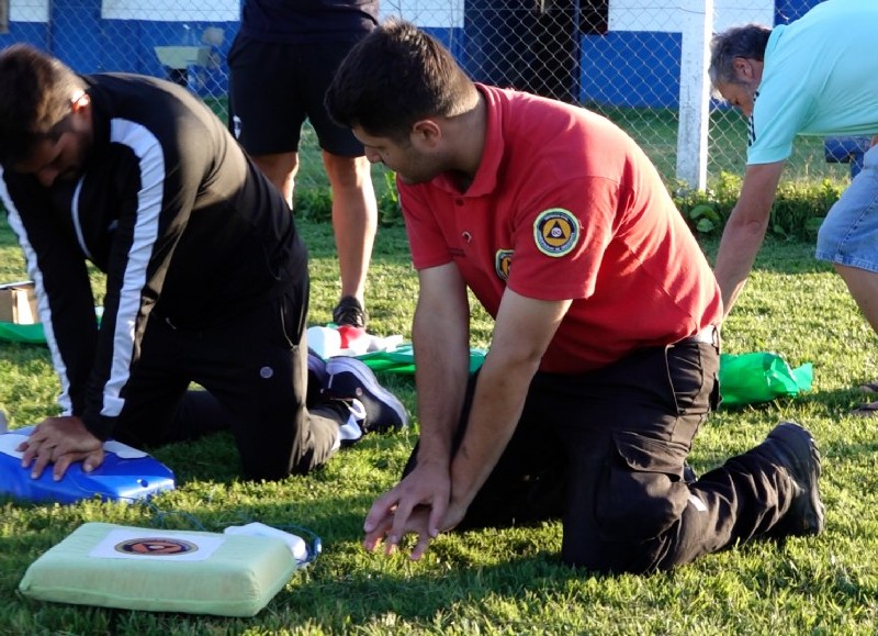 Se desarrolló en el Club Atlético Tiro Federal de la ciudad, una charla sobre primeros auxilios.