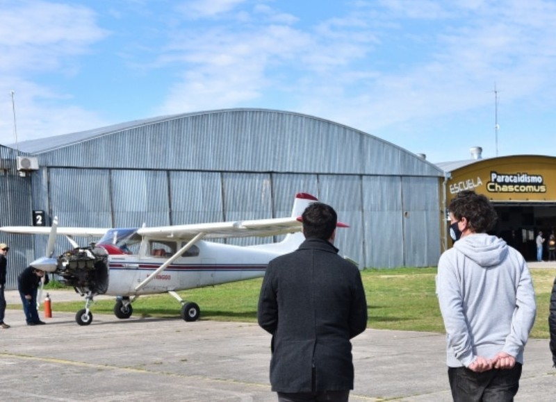 Recibe principalmente aviones escuela.