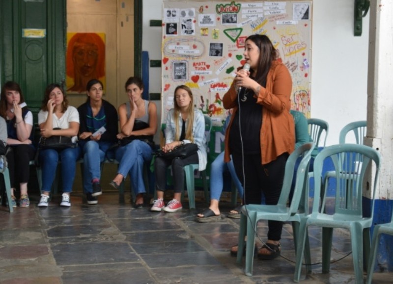 Desde la Dirección de Políticas de Género se invita a todas las organizaciones sociales, colectivos feministas y autoconvocados.