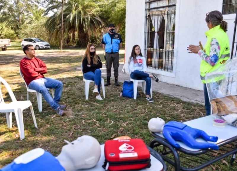 "Tus manos salvan vidas" es el lema.