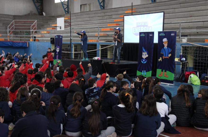 La presentación se realizó en el Instituto Corazón de María.