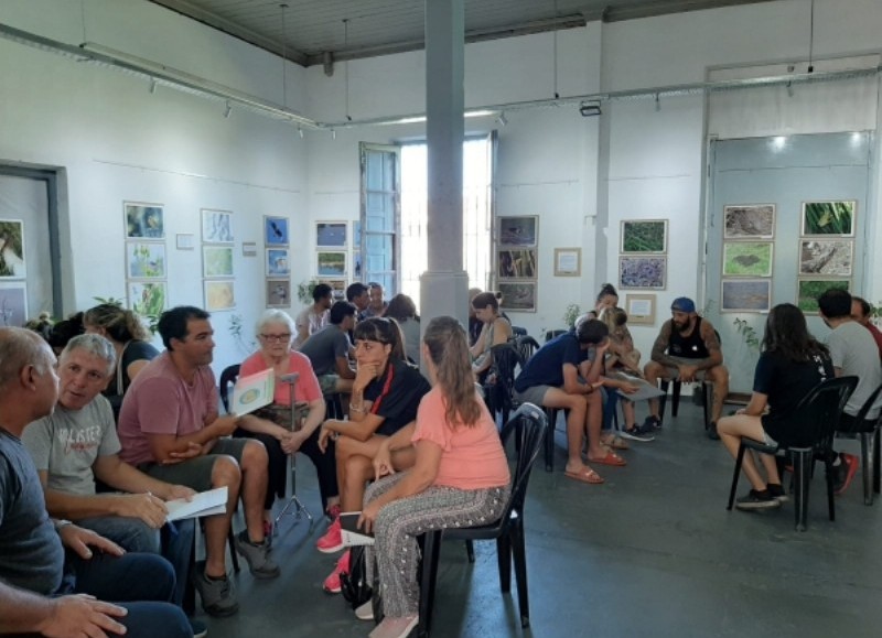 Desde la Dirección de Bromatología y Zoonosis municipal, se brindó una charla destinada a quienes realizarán la venta de alimentos y bebidas en la próxima fiesta popular infantil.