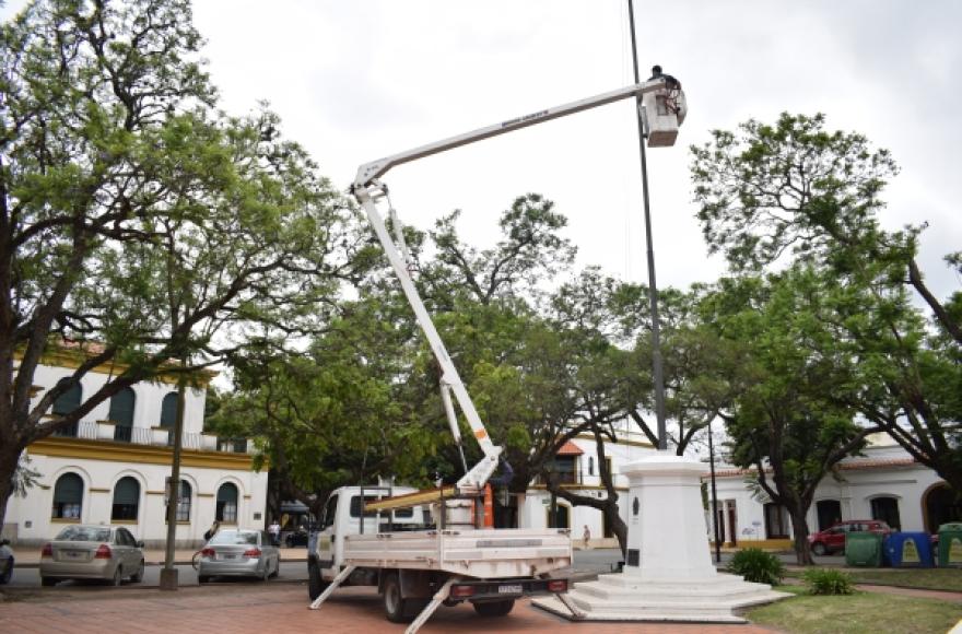 Hasta tanto se finalicen los trabajos, no habrá izamiento de la Bandera Nacional.