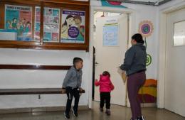 Durante el verano continúa funcionando el servicio de vacunación en el hospital municipal