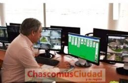 El meme de Gastón jugando al solitario