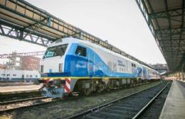 Vuelve el tren y el ministro Dietrich hace el primer viaje