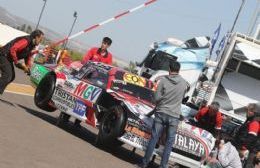 Costanzo tuvo problemas con el motor y no terminó en Trelew
