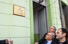 Se impuso el nombre de Raúl Alfonsín a la Escuela Secundaria N° 6