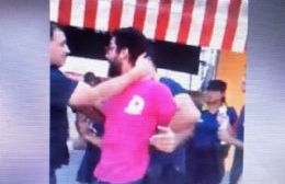 Por negarse a que le secuestren la moto, lo aprehendieron