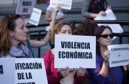 La violencia económica a las mujeres por parte del Gobierno asusta