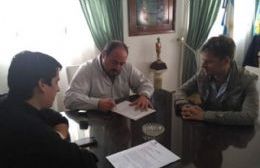 Ranchos: Se firmó contrato para la provisión de puentes de alcantarilla