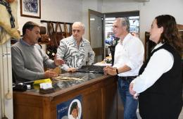 Javier Gastón y directivos de AUBASA recorrieron comercios y empresas locales