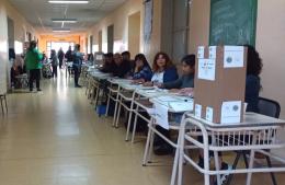 Falta de autoridades de mesa en el arranque de las PASO en Chascomús